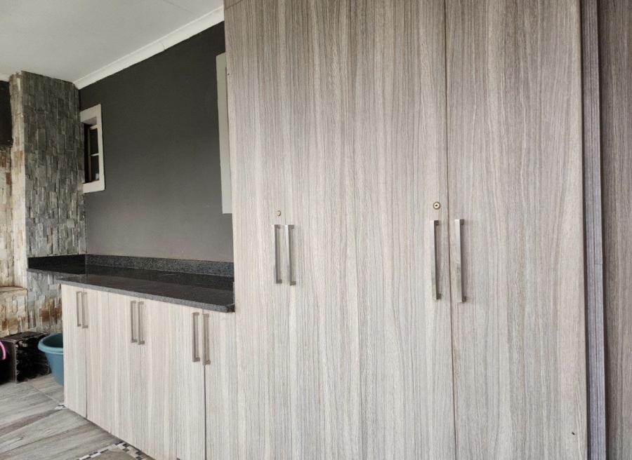 5 Bedroom Property for Sale in Doringkruin North West